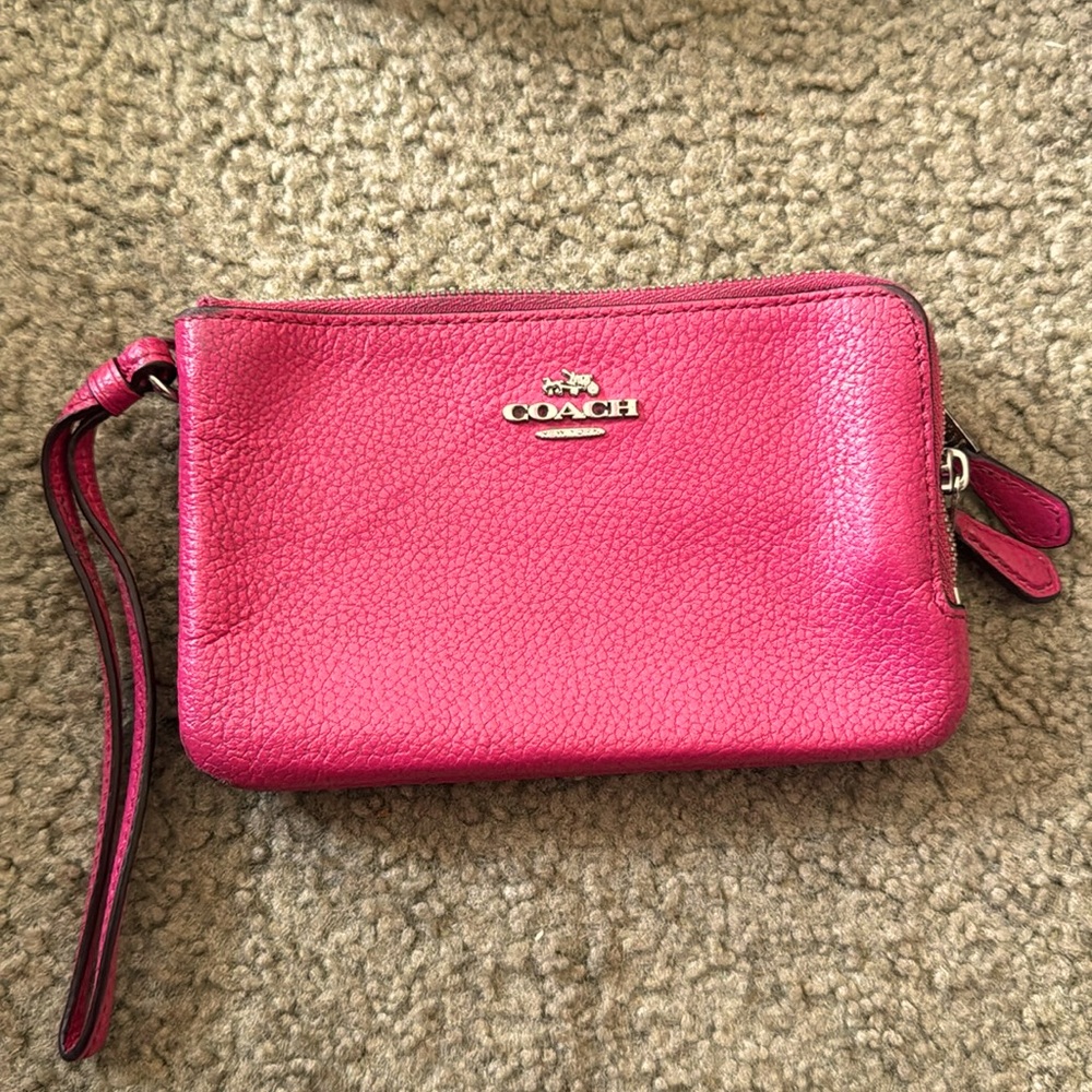 Rose Pink Coach (Decent condition) - Picture 5 of 5